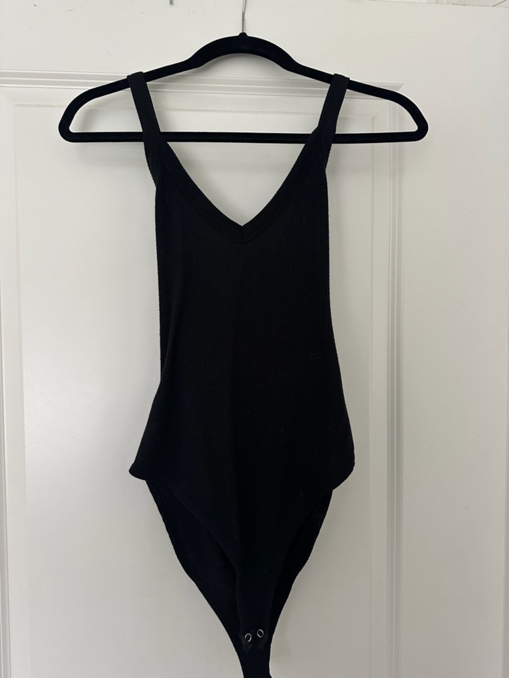 Forever 21 Black Ribbed V-Neck Sleeveless Bodysuit